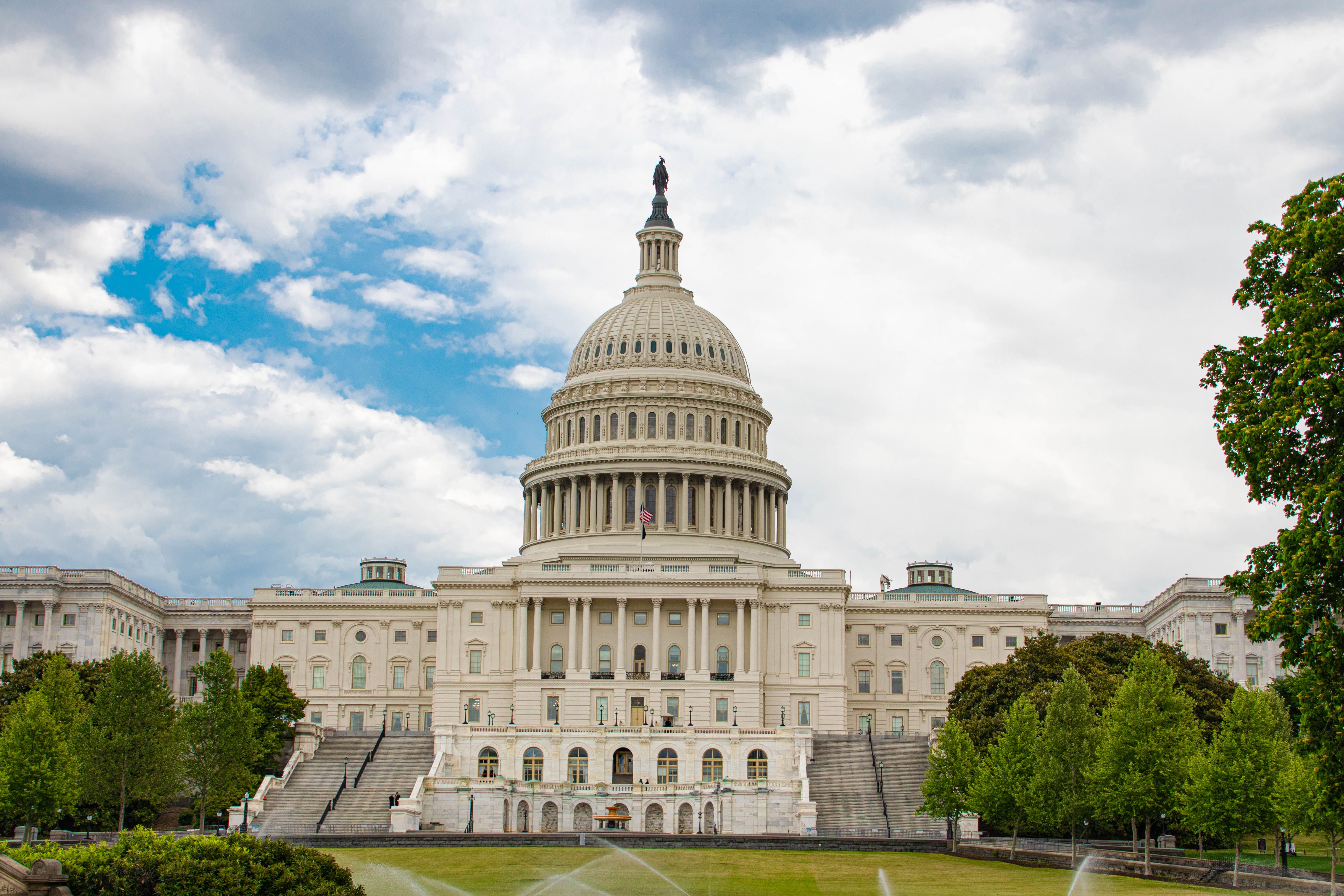 Voting in the United States: Beyond Common Assumptions About Political Parties